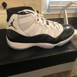 Jordan Shoes lightly used. Only wore once